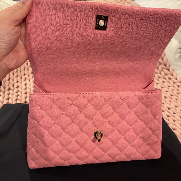 ❌ SOLD ❌✨Gorgoeus Chanel 20A CoCo Handle✨ - Picture 9 of 14